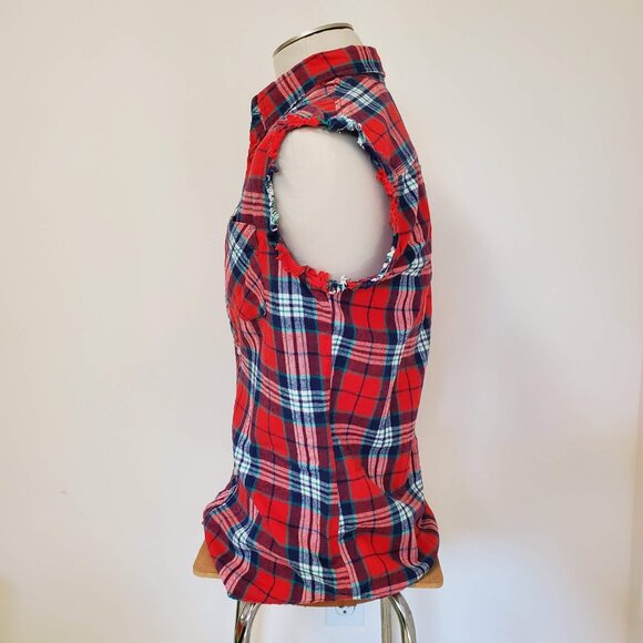 Sleeveless Plaid Red Blue Green Button Down Shirt - Picture 2 of 8
